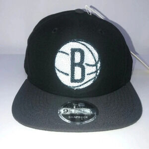NEW ERA 9Fifty NBA Brooklyn Nets basketball hat black white adjustable